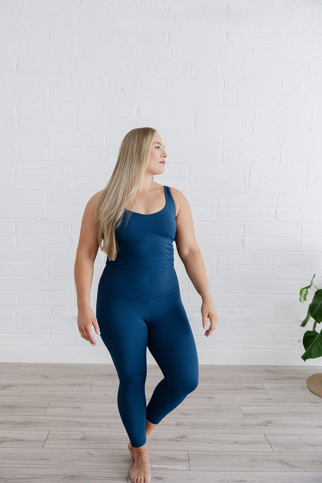 Free Flow Signature Blue Leggings